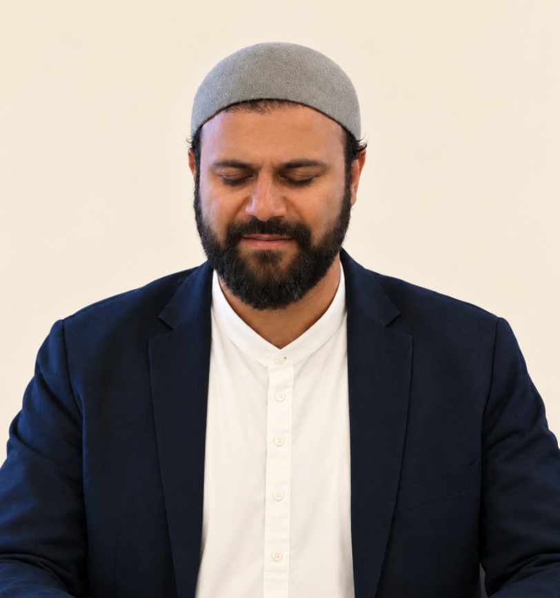 Portrait of Dr Yusuf Jha, founder of Reditio Institute